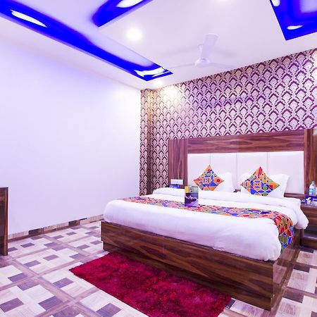 Fabhotel Olivia Suite New Delhi Exterior photo